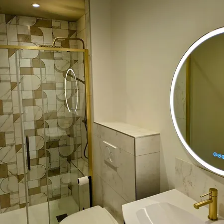 La Du Petit Port - & * Экс-ле-Бен