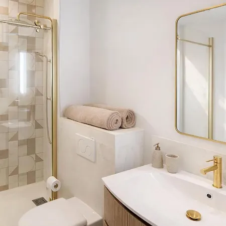 Apartment La Du Petit Port - & Aix-les-Bains