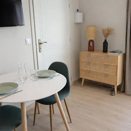 Apartment La Du Petit Port - & *