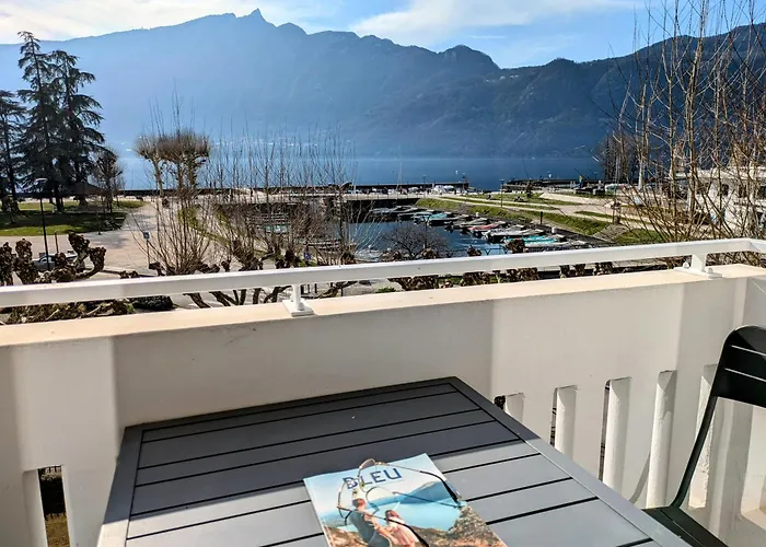 La Du Petit Port - & * Aix-les-Bains