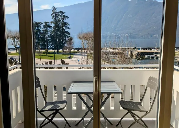 Appartement La Du Petit Port - Appartements&chambres *